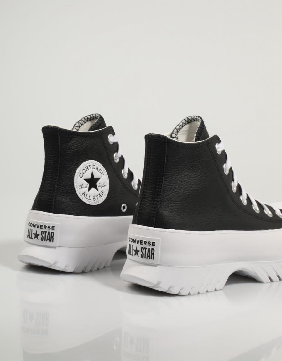 ZAPATILLAS CONVERSE CHUCK TAYLOR ALL STAR LUGGED 2 0 en color Negro