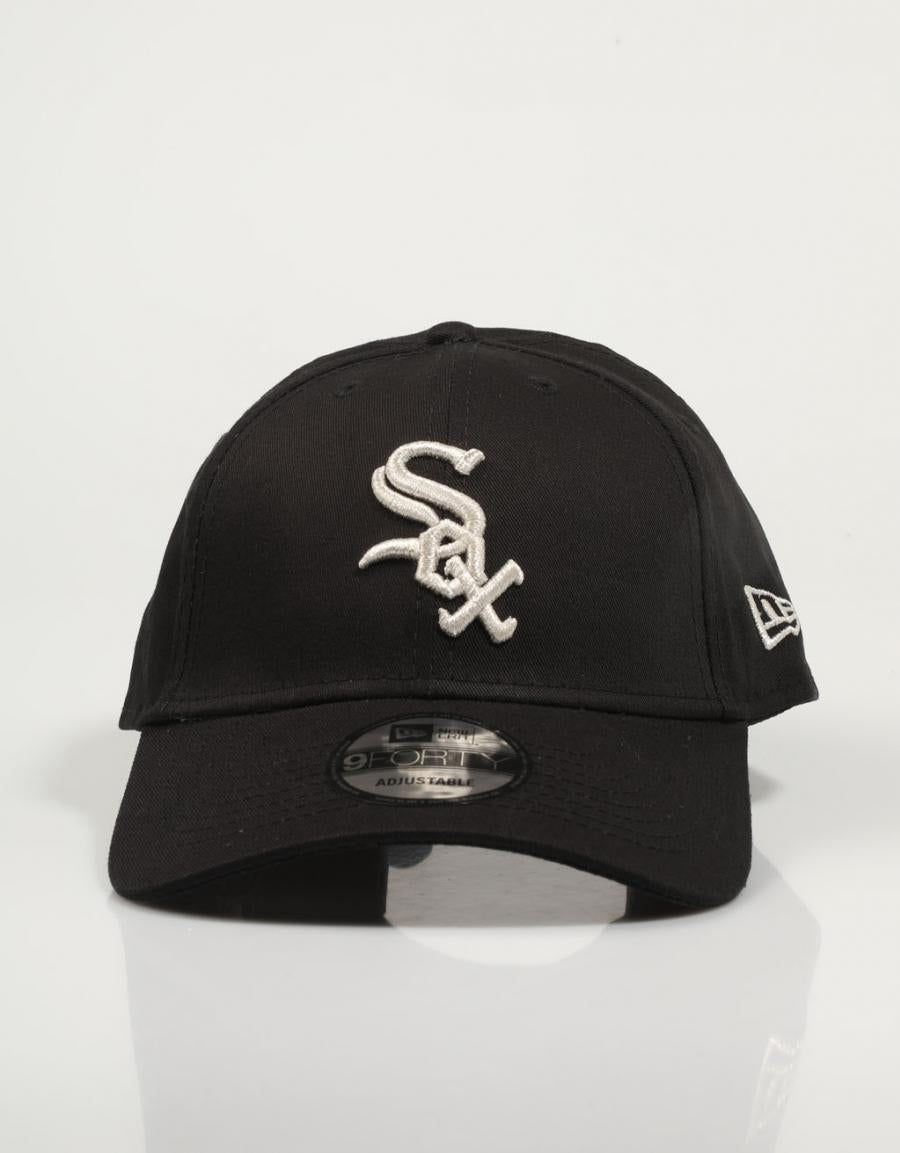 GORRA NEW ERA 9FORTY en color Negro