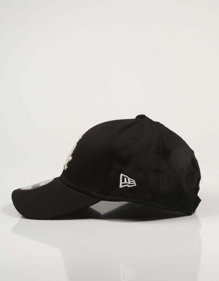 GORRA NEW ERA 9FORTY en color Negro