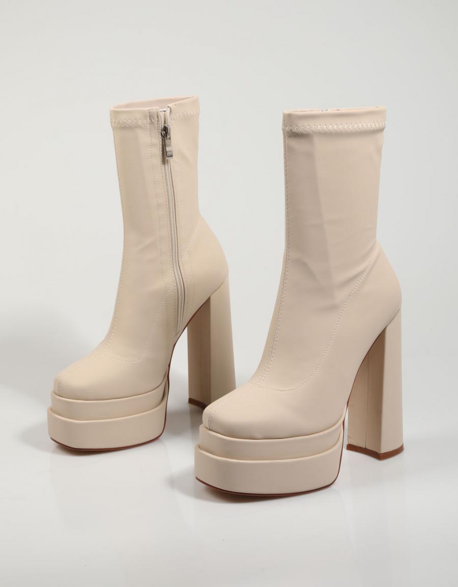 BOTAS EXE F3826 M3170 en color Beige