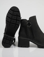 BOTINES REFRESH 170442 en color Negro