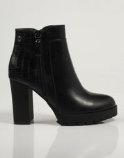 BOTINES REFRESH 170432 en color Negro