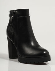 BOTINES REFRESH 170432 en color Negro
