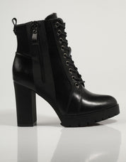BOTINES REFRESH 170446 en color Negro
