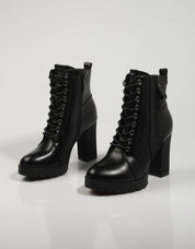 BOTINES REFRESH 170446 en color Negro