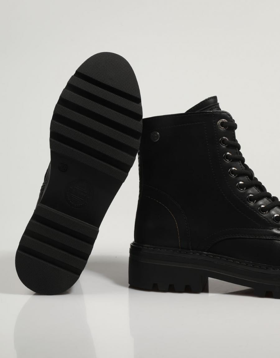 BOTINES REFRESH 72544 en color Negro