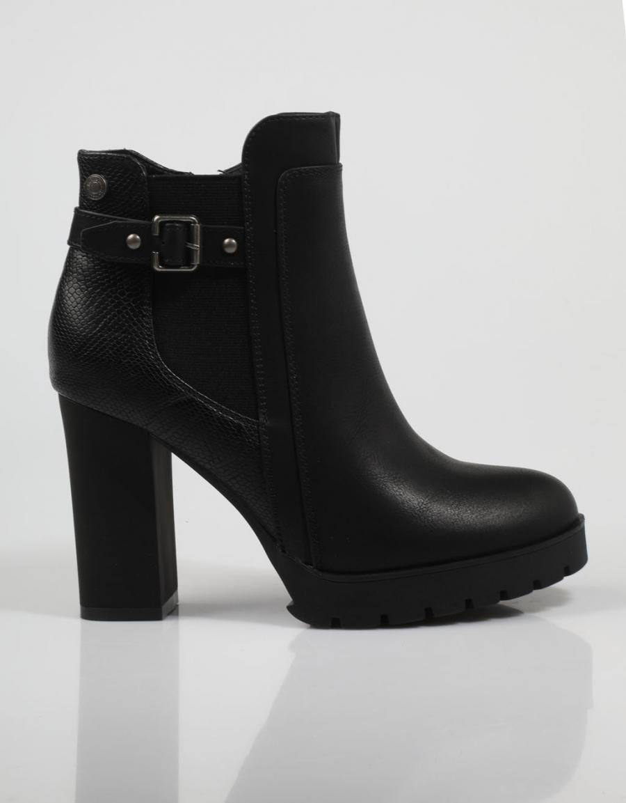 BOTINES REFRESH 170443 en color Negro