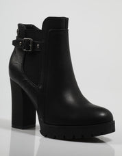 BOTINES REFRESH 170443 en color Negro