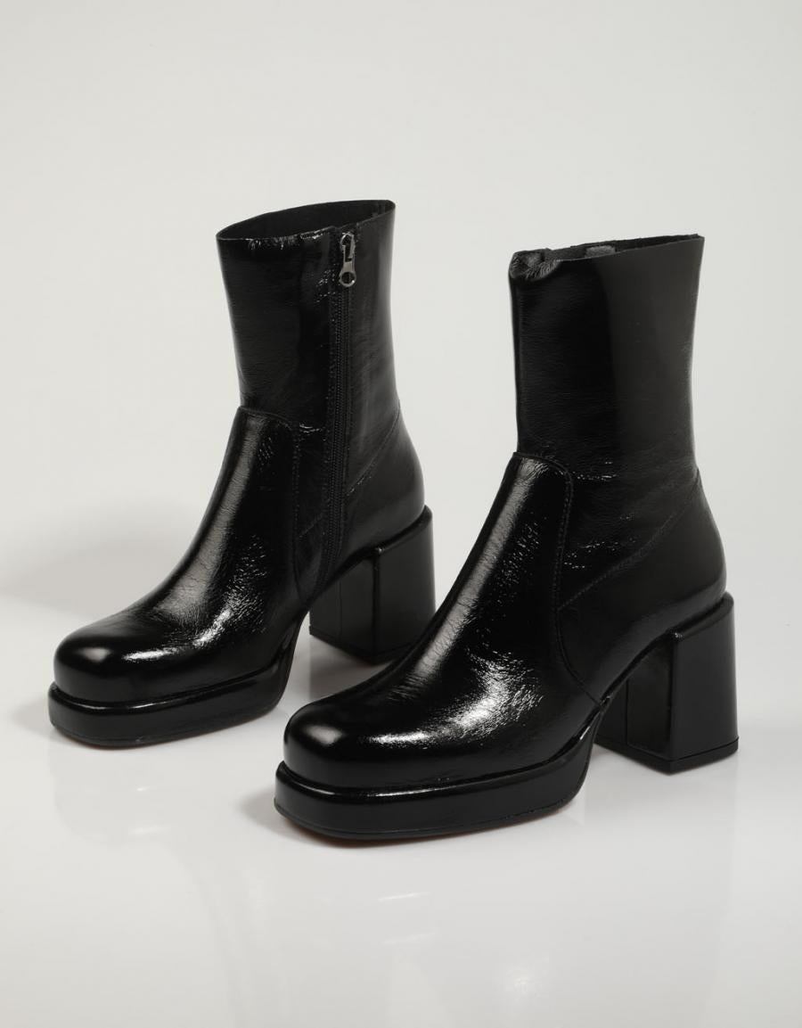 BOTINES CHIO 8537 en color Negro