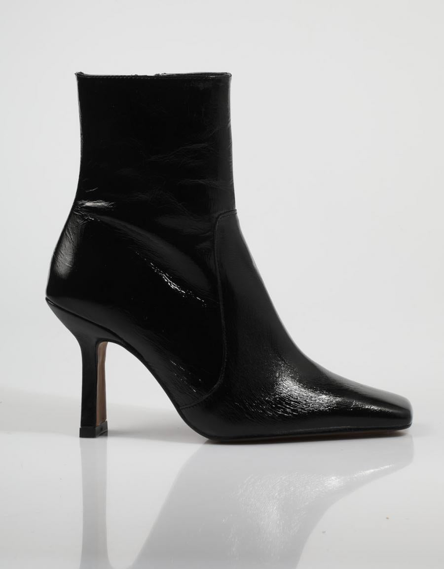 BOTINES CHIO 8530 en color Negro