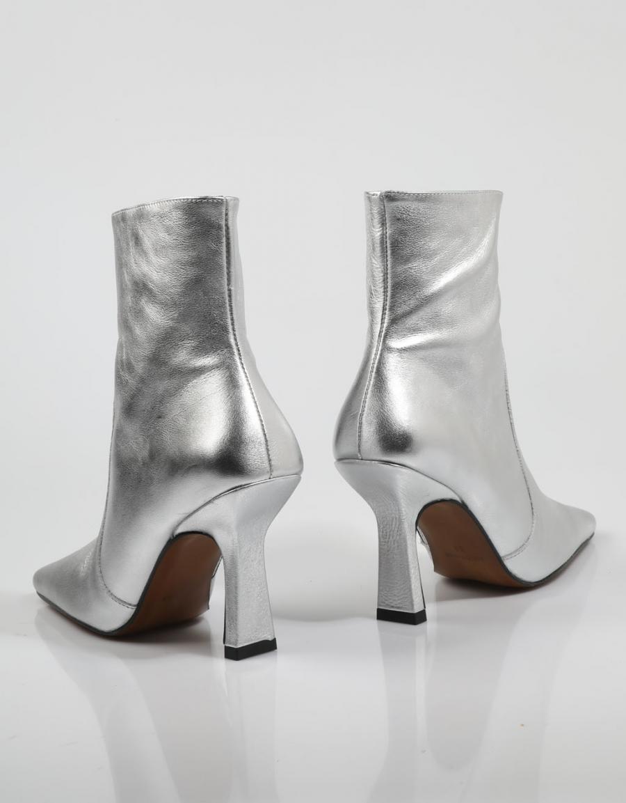BOTINES CHIO 8530 en color Plata