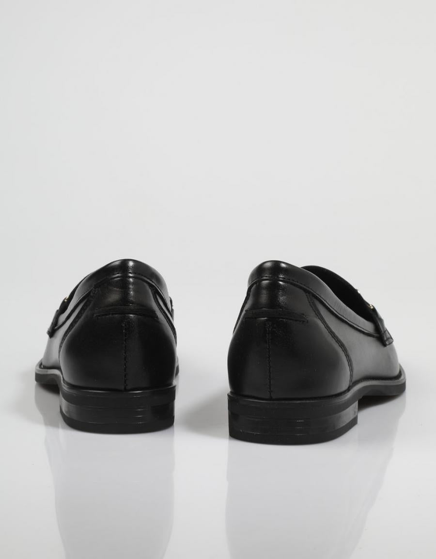 ZAPATOS SPORT REBECCA HOPE 1120 en color Negro