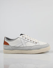 ZAPATILLAS MUNICH VENECIA en color Blanco