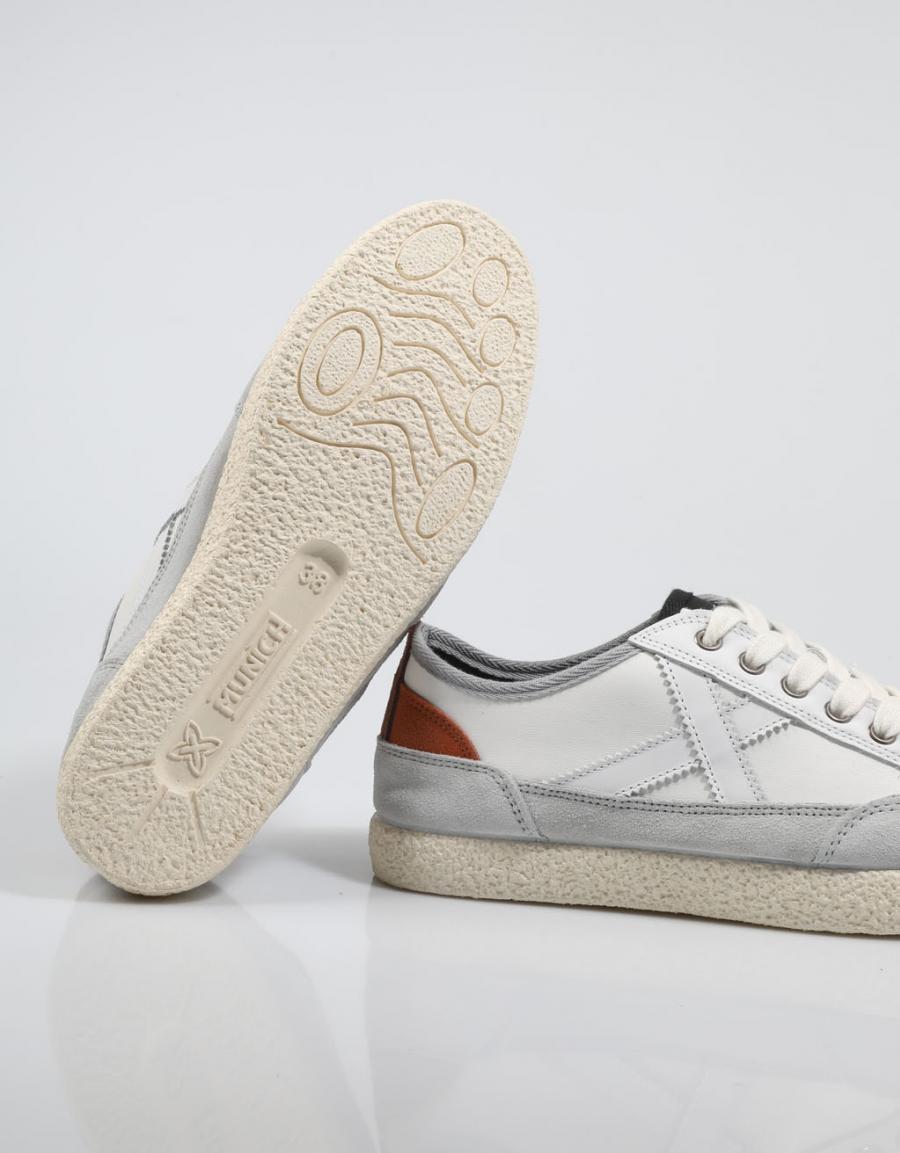 ZAPATILLAS MUNICH VENECIA en color Blanco