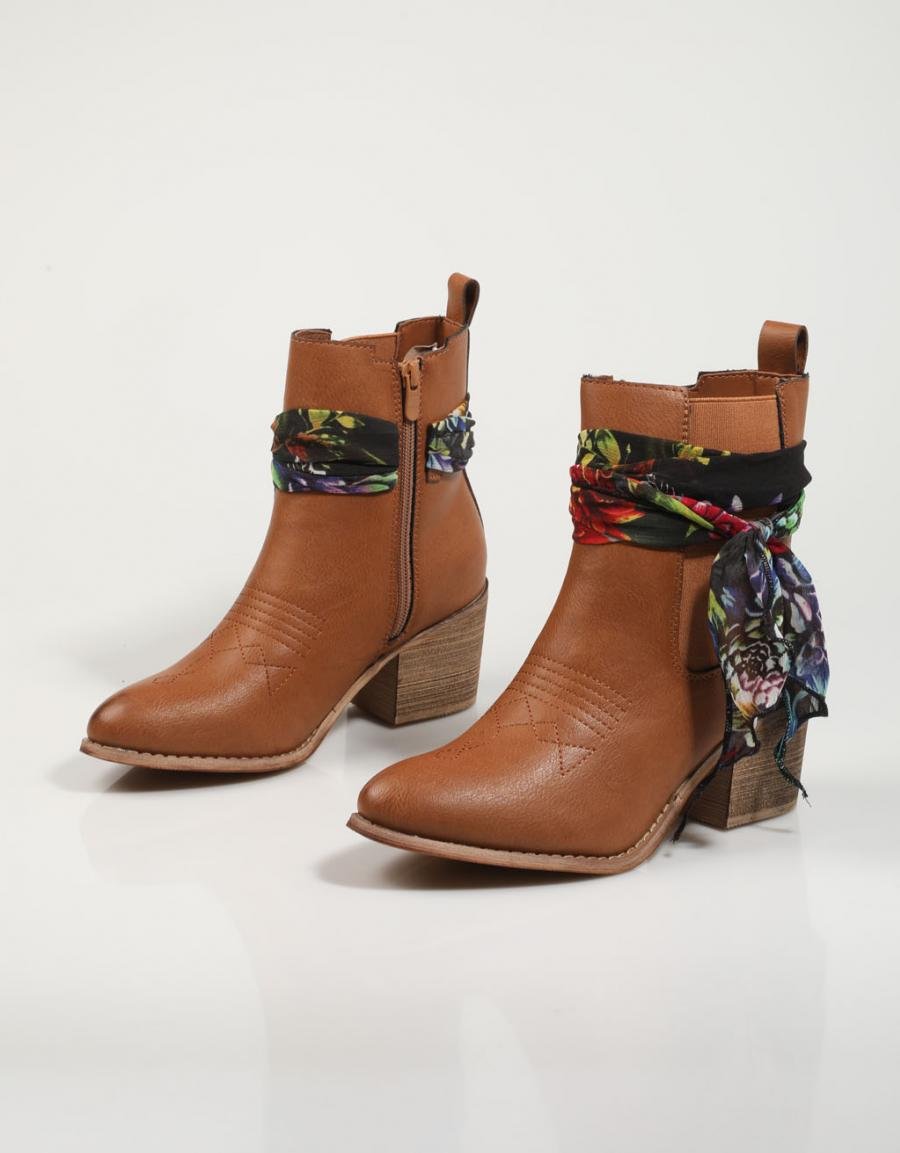BOTINES CHIKA10 LILY 22 en color Cuero