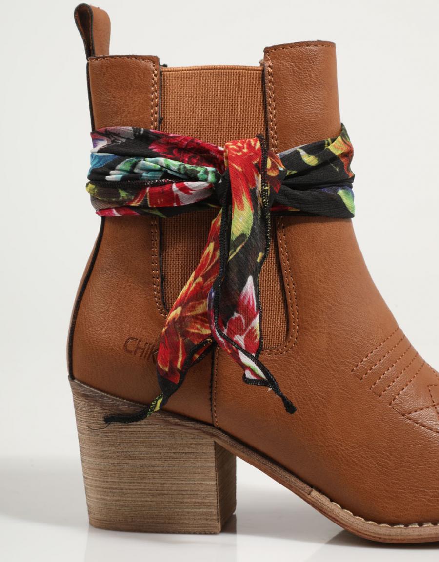 BOTINES CHIKA10 LILY 22 en color Cuero