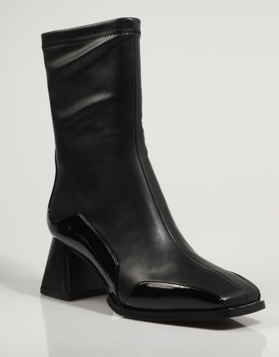 BOTINES NOA HARMON 9111 ROMEO en color Negro
