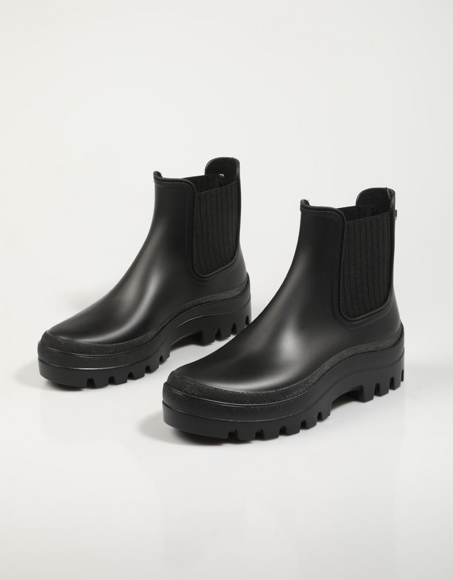 BOTINES IGOR W10280 en color Negro