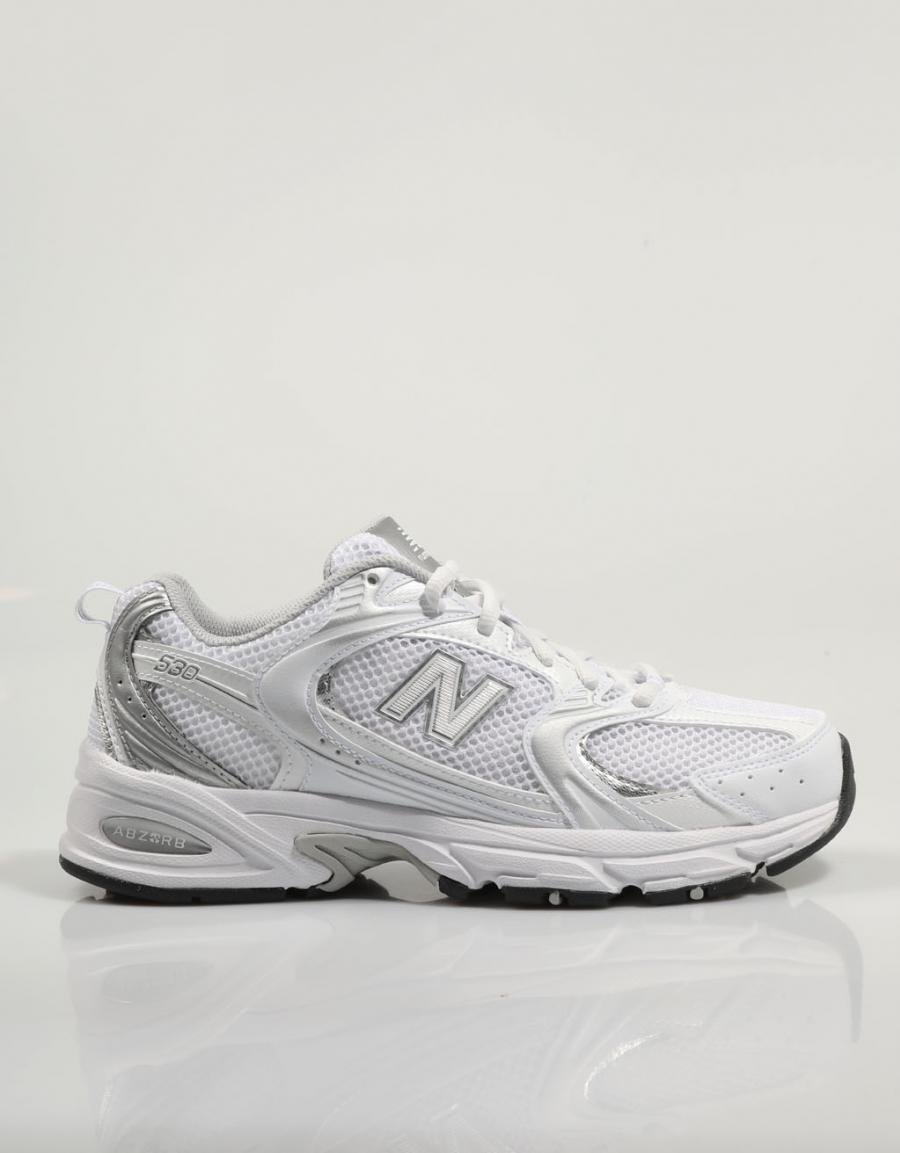 ZAPATILLAS NEW BALANCE MR en color Blanco