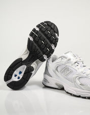 ZAPATILLAS NEW BALANCE MR en color Blanco