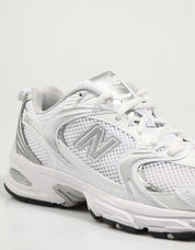 ZAPATILLAS NEW BALANCE MR en color Blanco