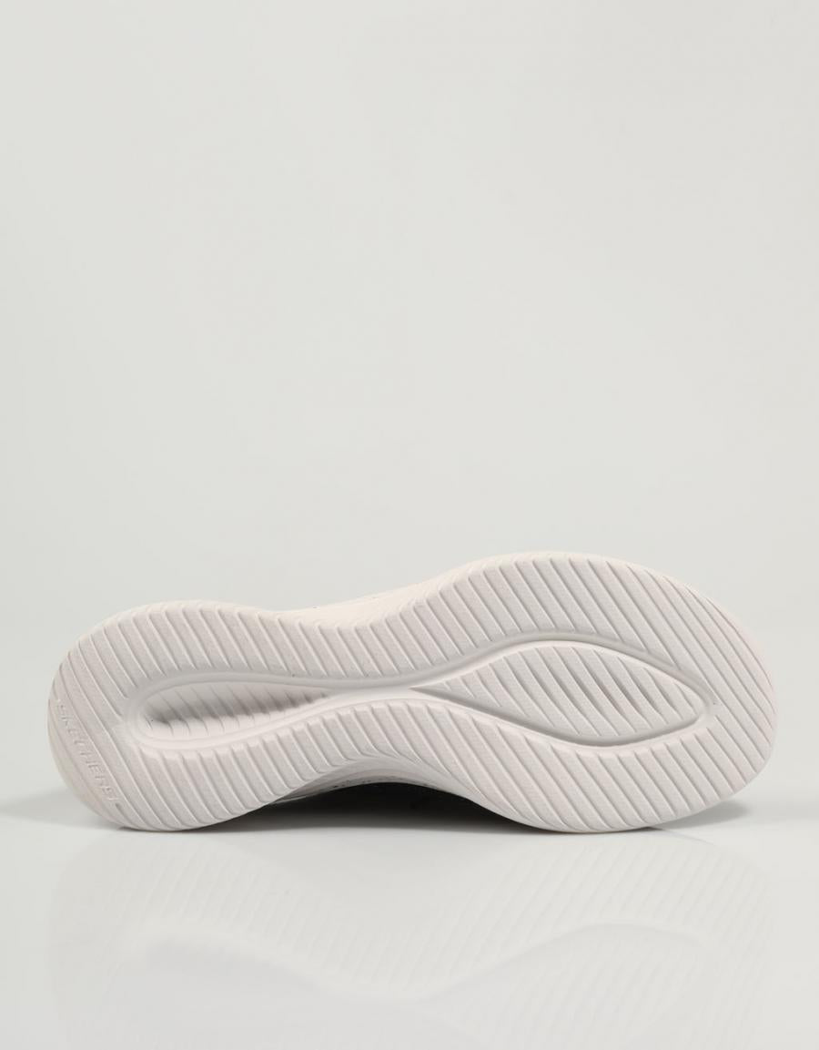 ZAPATILLAS SKECHERS ULTRA en color Negro