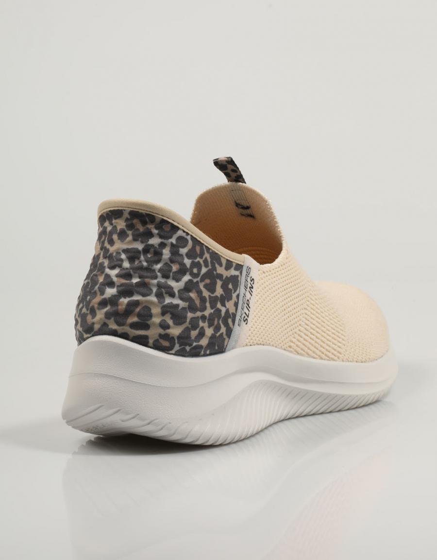 ZAPATILLAS SKECHERS SLIP en color Blanco