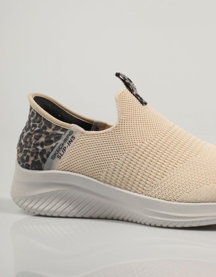 ZAPATILLAS SKECHERS SLIP en color Blanco
