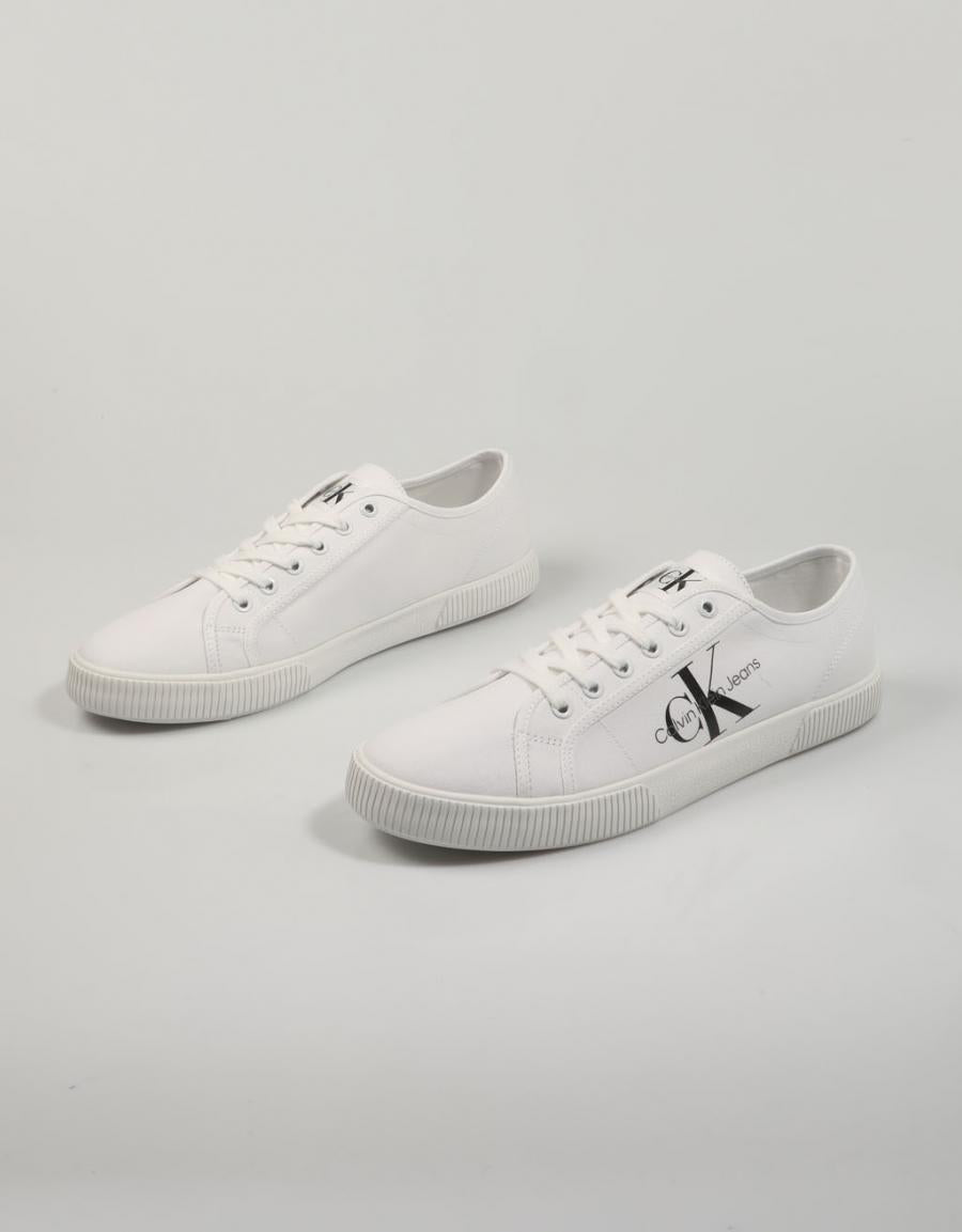 ZAPATILLAS CALVIN KLEIN ESSENTIAL en color Blanco