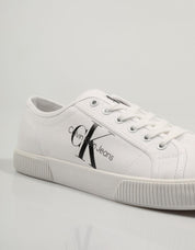 ZAPATILLAS CALVIN KLEIN ESSENTIAL en color Blanco