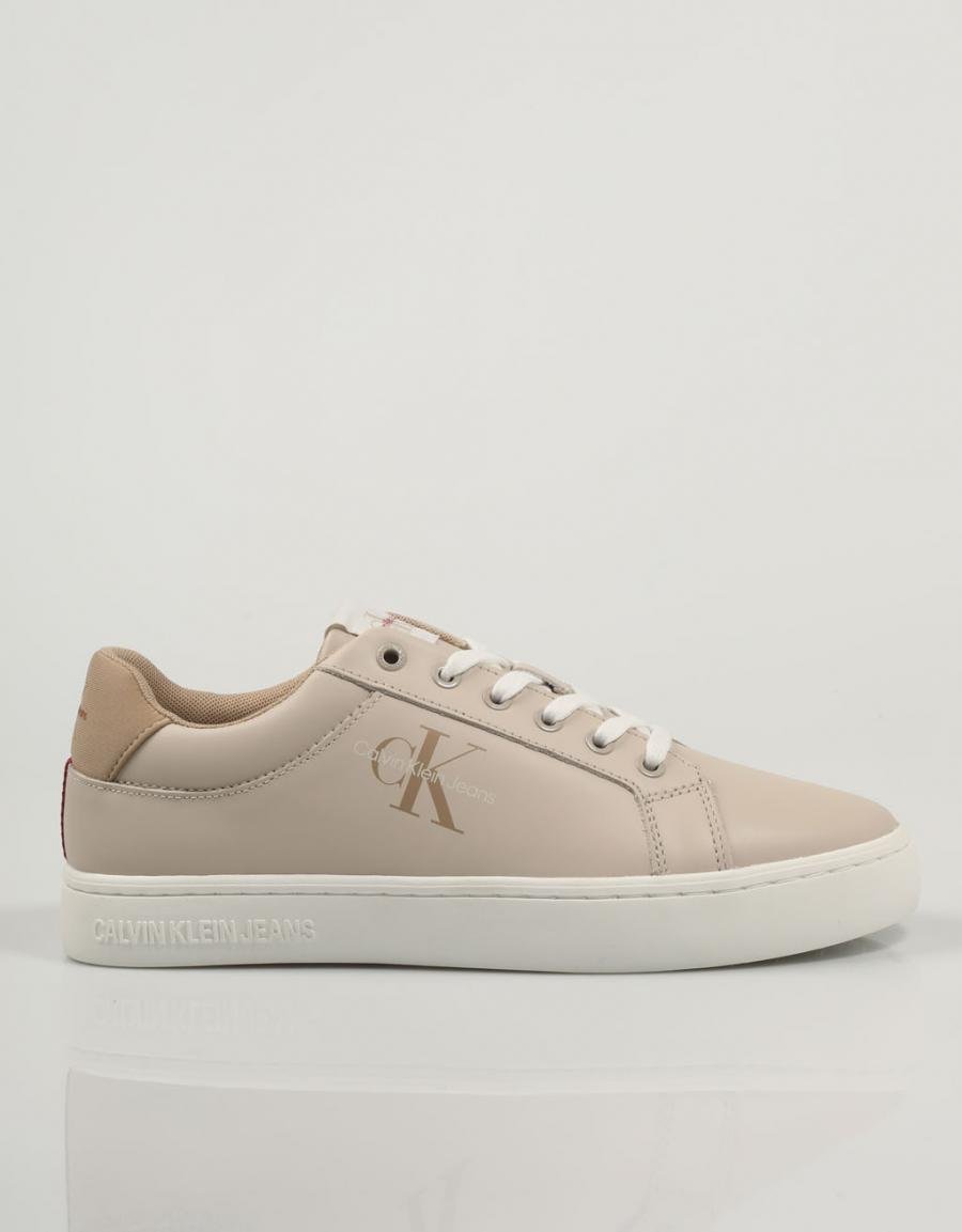 ZAPATILLAS CALVIN KLEIN CLASSIC en color Beige