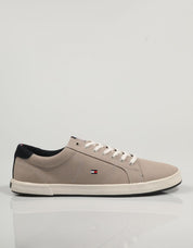 ZAPATILLAS TOMMY HILFIGER ICONIC en color Beige