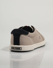 ZAPATILLAS TOMMY HILFIGER ICONIC en color Beige