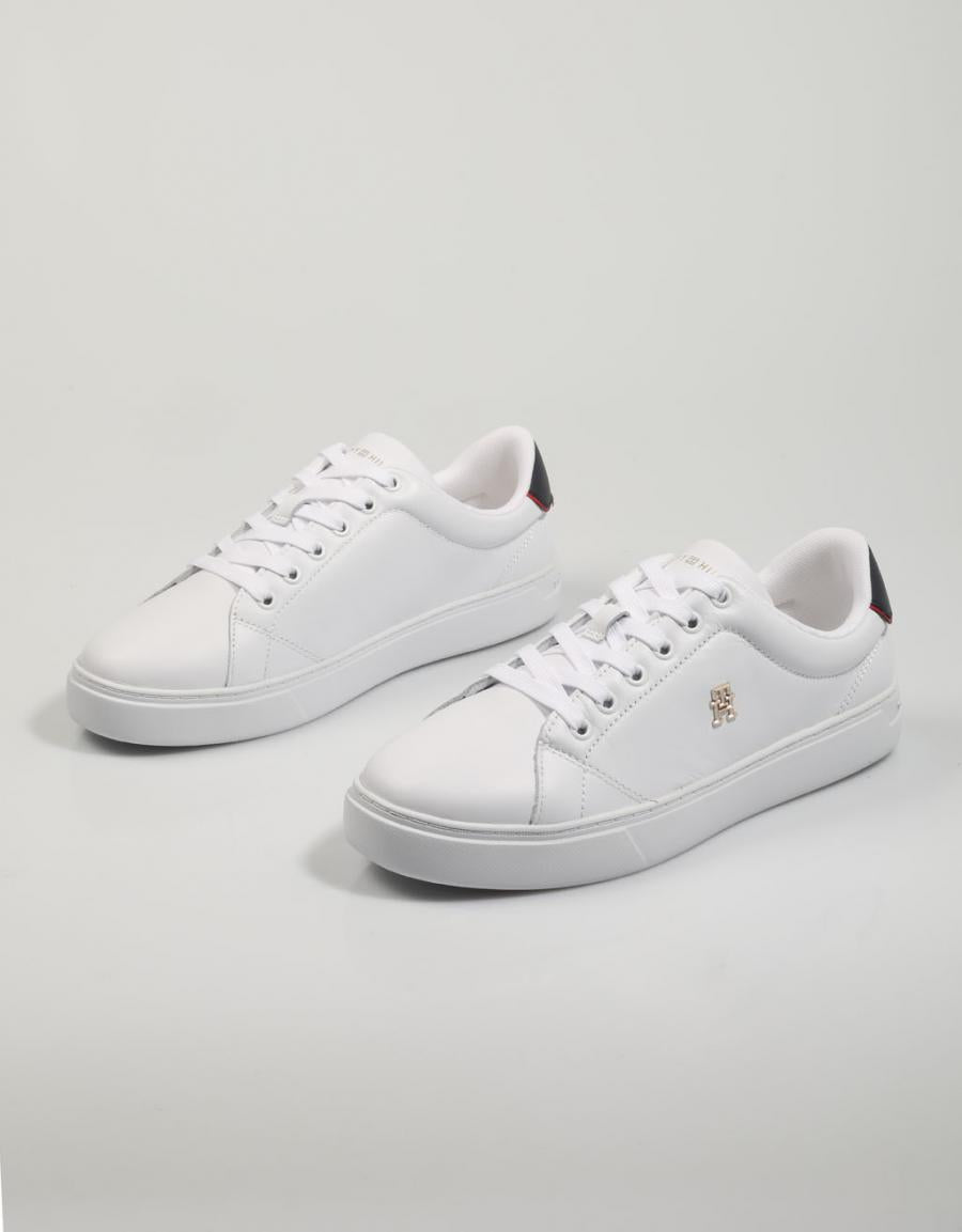 ZAPATILLAS TOMMY HILFIGER ELEVATED en color Blanco