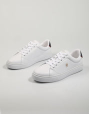 ZAPATILLAS TOMMY HILFIGER ELEVATED en color Blanco