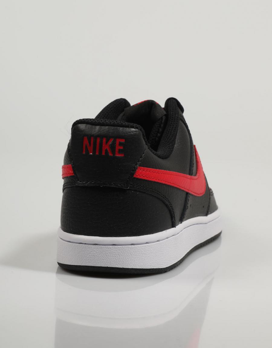ZAPATILLAS NIKE COURT en color Negro