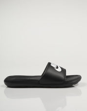 CHANCLAS NIKE VICTORI en color Negro