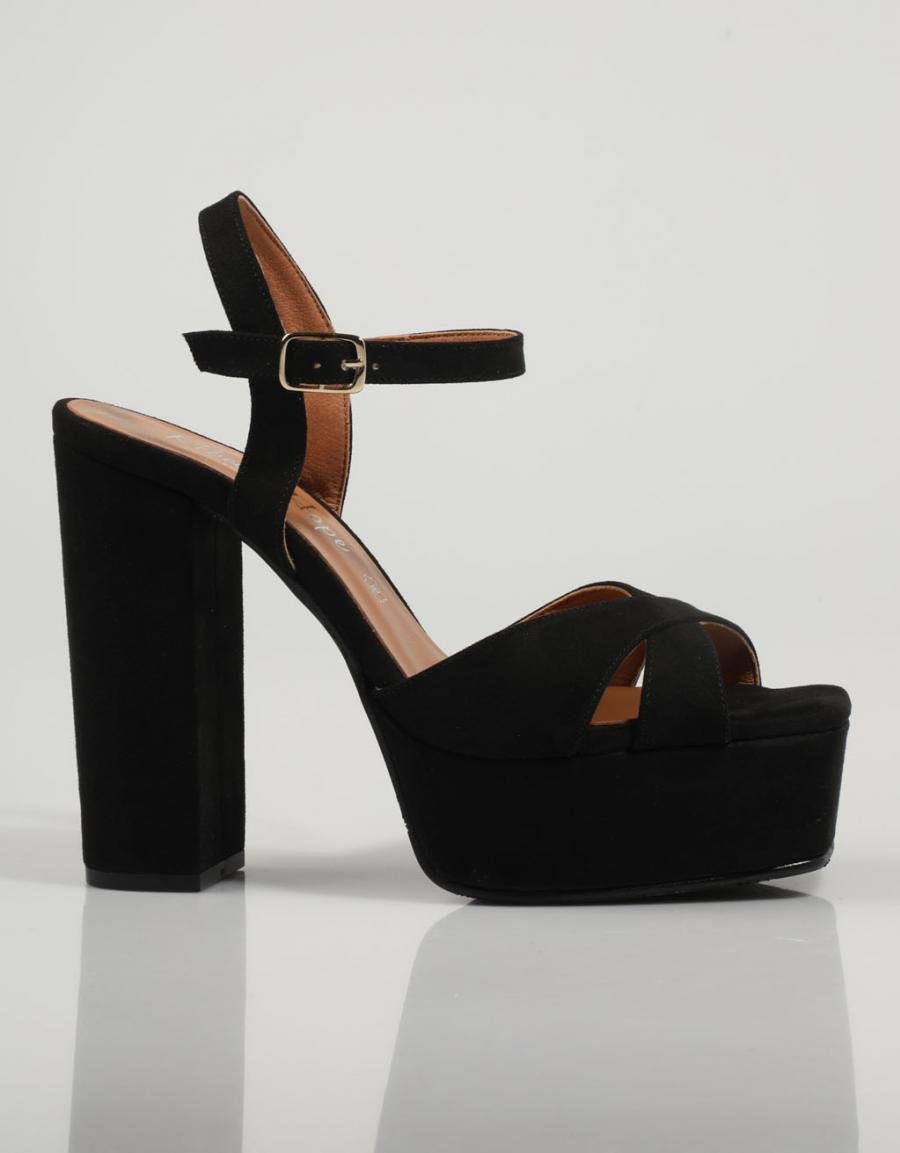 SANDALIAS REBECCA HOPE 2305 en color Negro