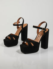SANDALIAS REBECCA HOPE 2305 en color Negro