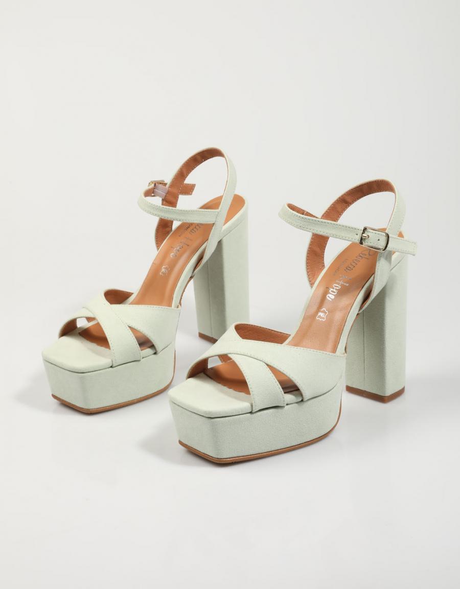 SANDALIAS REBECCA HOPE 2305 en color Verde