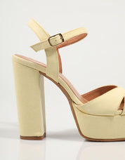 SANDALIAS REBECCA HOPE 2305 en color Amarillo