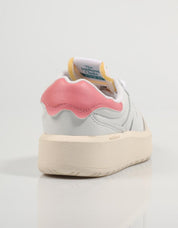 ZAPATILLAS NEW BALANCE CT en color Blanco
