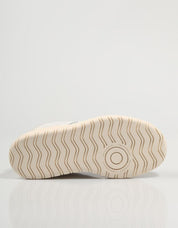 ZAPATILLAS NEW BALANCE CT en color Blanco