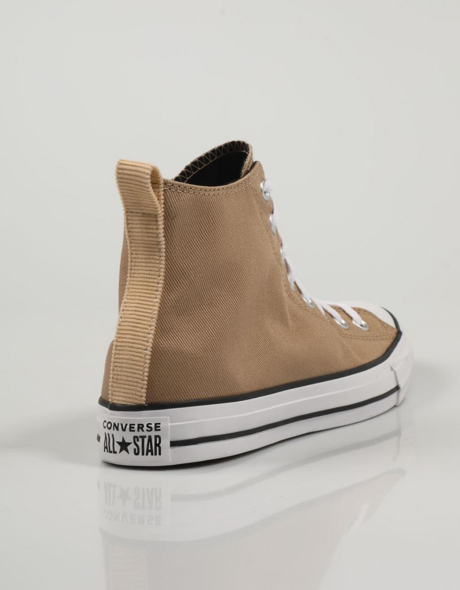 ZAPATILLAS CONVERSE CHUCK en color Beige