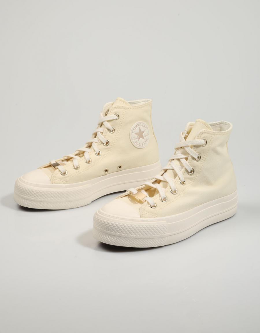 ZAPATILLAS CONVERSE CHUCK en color Hielo