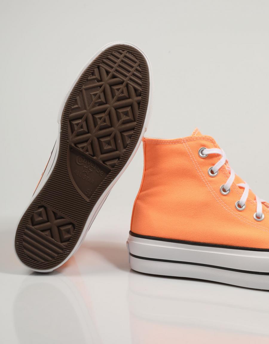 ZAPATILLAS CONVERSE CHUCK en color Naranja