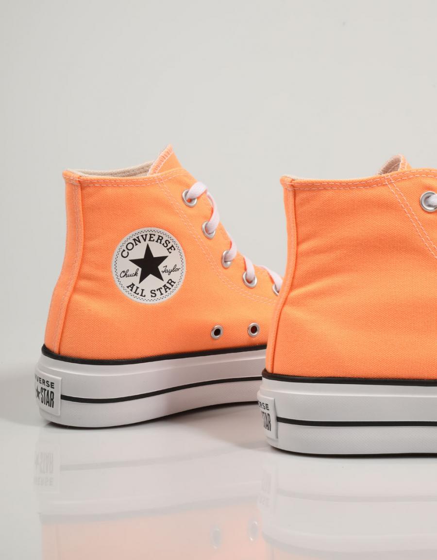 ZAPATILLAS CONVERSE CHUCK en color Naranja