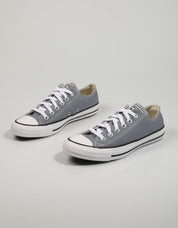 ZAPATILLAS CONVERSE CHUCK en color Gris