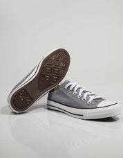 ZAPATILLAS CONVERSE CHUCK en color Gris
