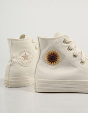 ZAPATILLAS CONVERSE CHUCK en color Hielo